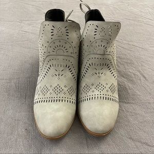 Brand new woman’s size 11 booties!!